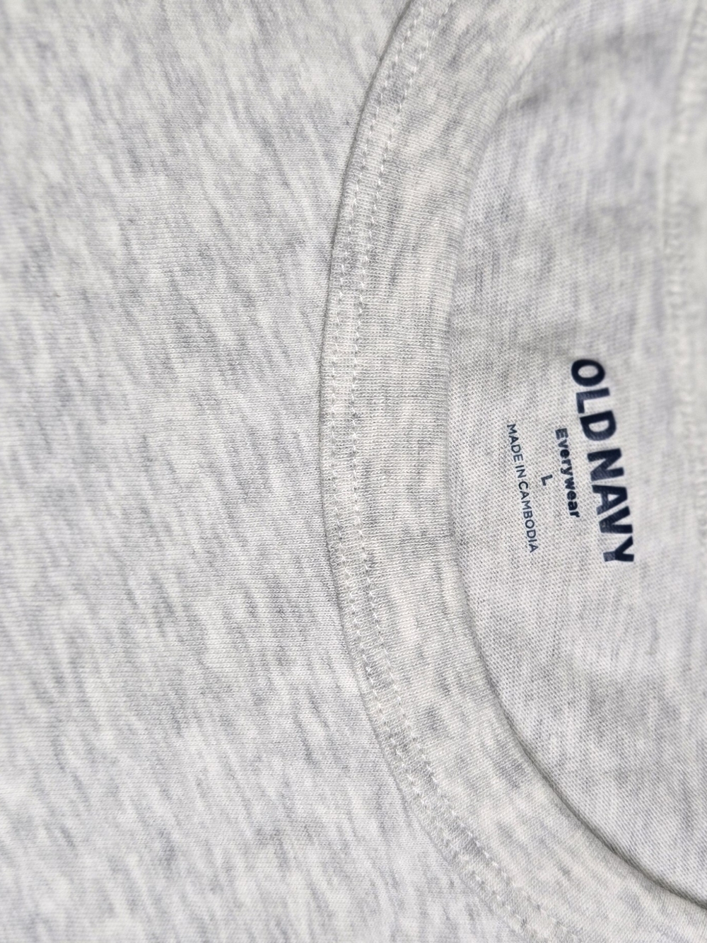 Old Navy Men's Light Gray Crewneck Undershirt